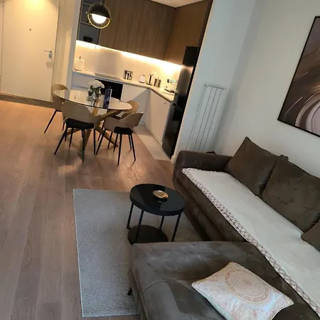 Apartament Waterfront Shine Quartet 3 *