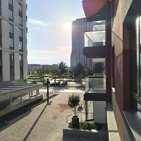 Waterfront Shine Quartet 3 * Belgrad