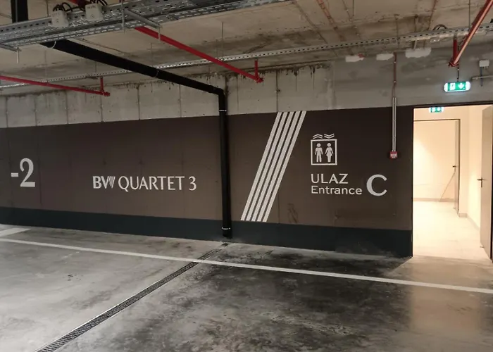 Waterfront Shine Quartet 3 Apartman